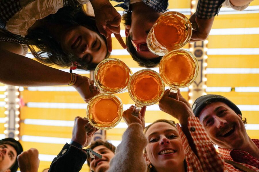Les lois allemandes sur la pureté : Les bières de l’Oktoberfest donnent-elles moins la gueule de bois ?